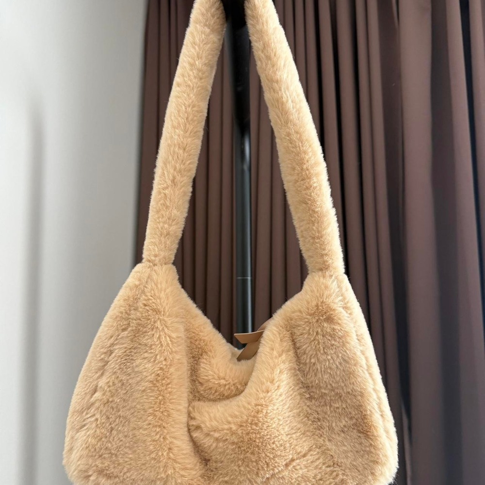 Faux Fur Cream Tan Shoulder Bag Adjustable Strap Fuzzy Winter Hobo Handbag